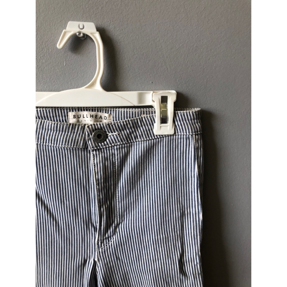 Bullhead ‘Uber high rise skinniest’ jeans